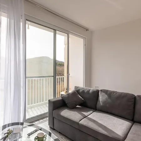 Sea & Valley Riva Court - Happy Apartment *